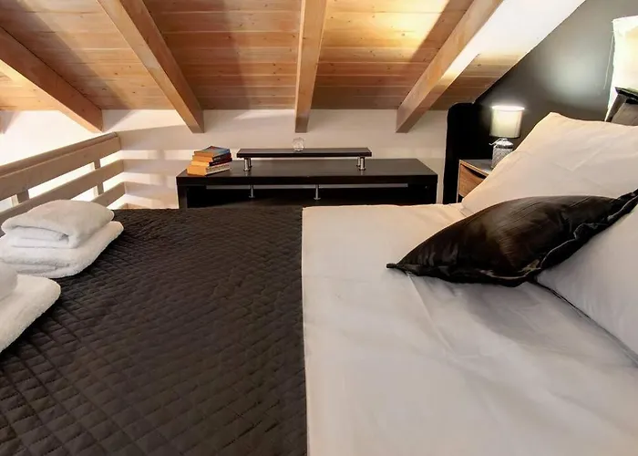 Ella's Stunning Pad Corfu (city)